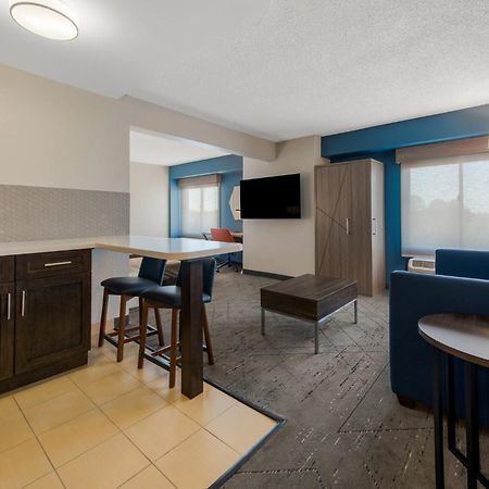 Holiday Inn Express Hotels- Hampton By Ihg Exterior foto